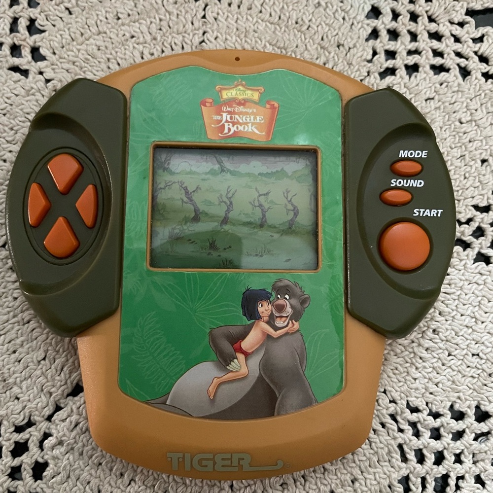 Rare 1999 Tiger Electronics Disney's The Jungle Book Handheld LCD Game Working